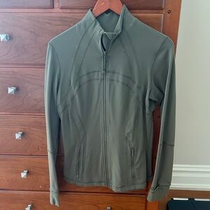 Define full length jacket. Lululemon